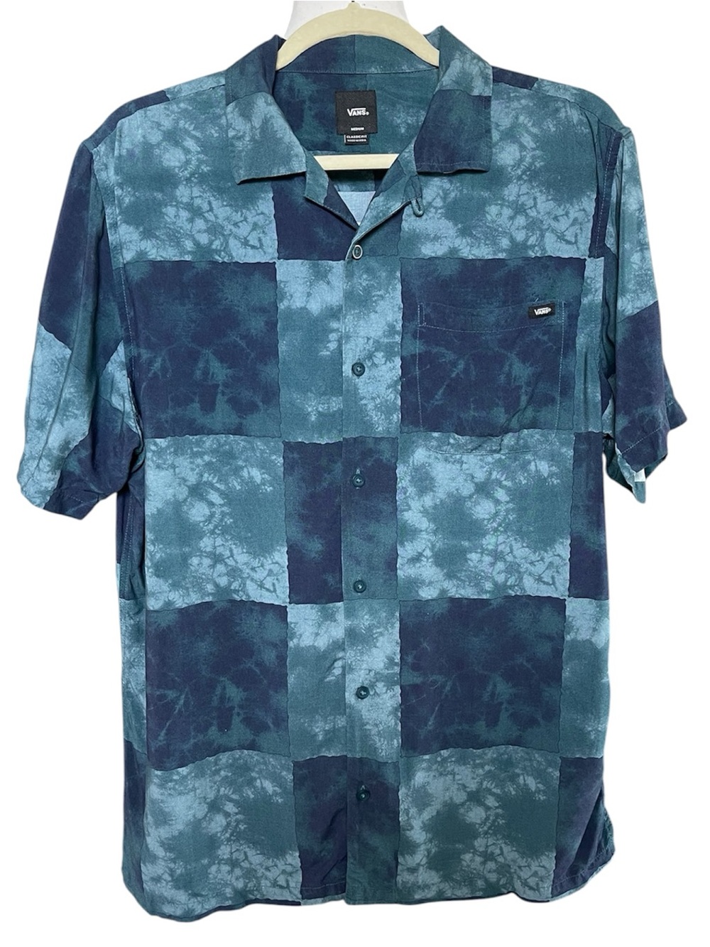 Vans classic fit geometric print short sleeve button-down shirt